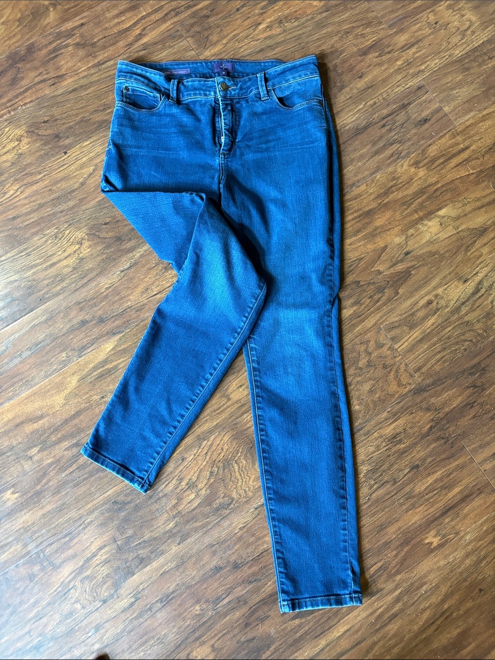 NYDJ Mid Wash Skinny Jeans in Blue
